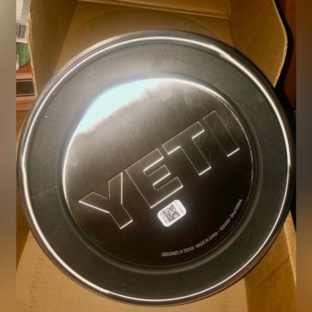 YETI BOOMER 8 CUP Stainless Dog Bowl Co-Branded with ULINE NIB - Picture 2 of 8